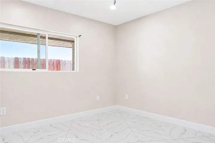 1387 W Francis, Ontario, California 91762