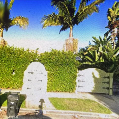 939 Victoria, Venice, California 90291