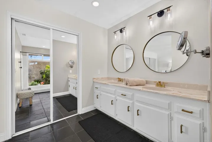5573 Bluff St Street, Norco, California 92860