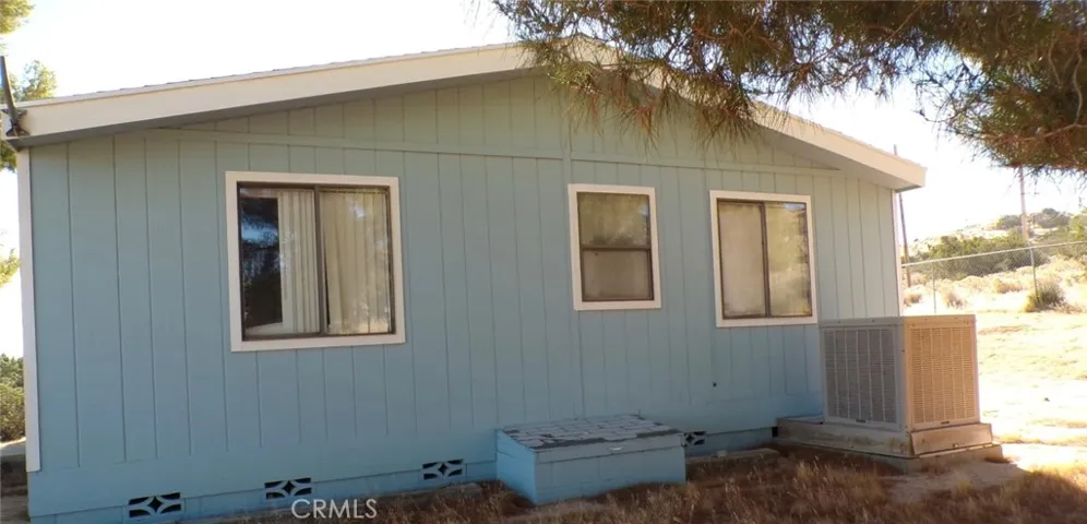 9074 Milpas, Apple Valley, California 92308