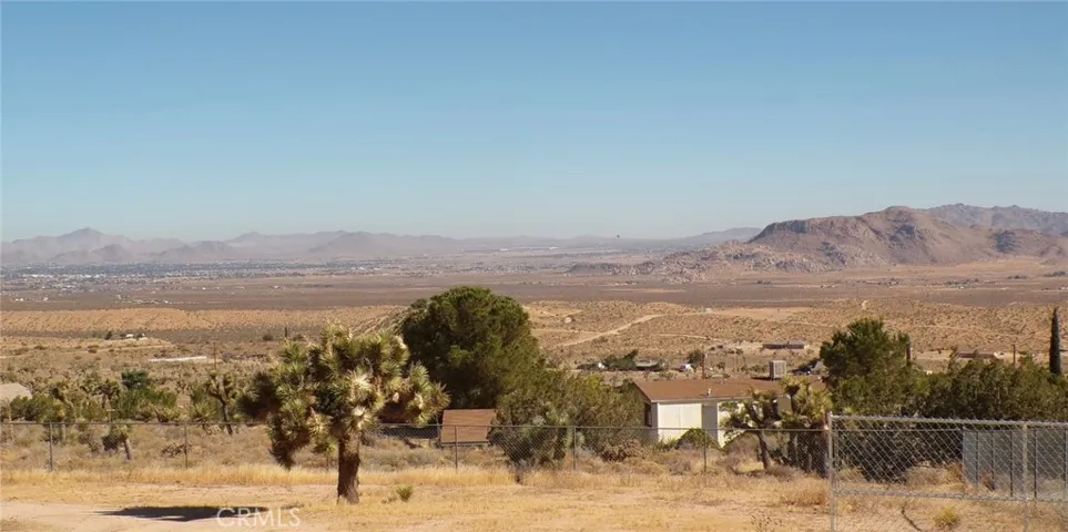 9074 Milpas, Apple Valley, California 92308
