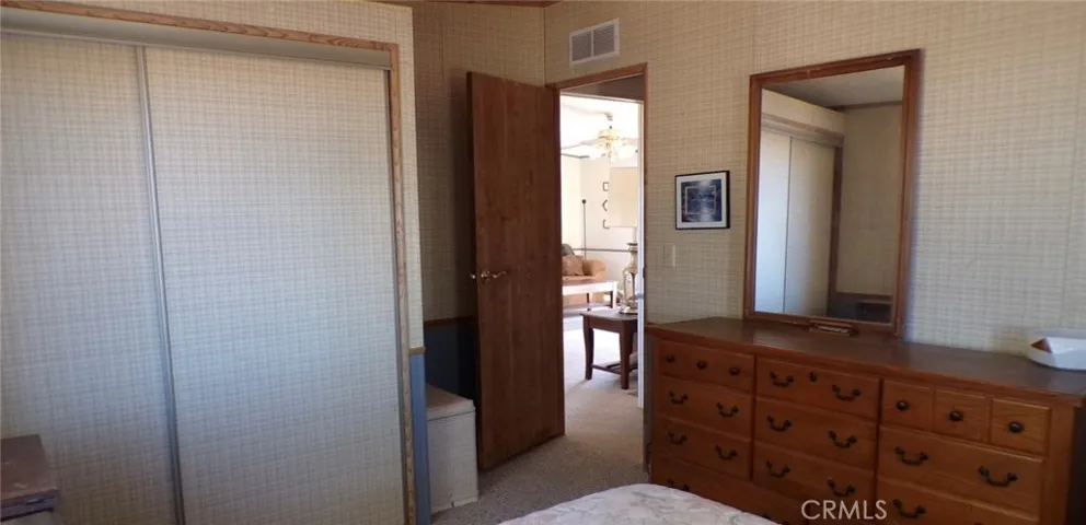 9074 Milpas, Apple Valley, California 92308
