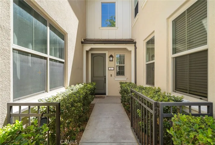 110 Rose Arch, Irvine, California 92620