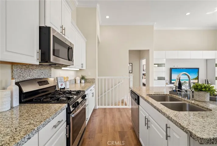 110 Rose Arch, Irvine, California 92620