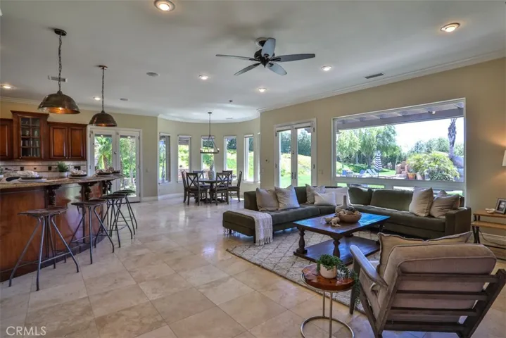 39520 Colleen Way, Temecula, California 92592