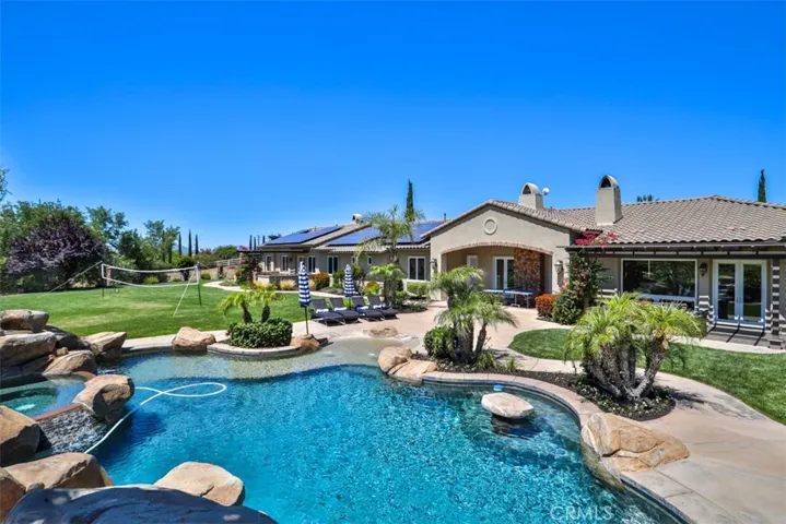39520 Colleen Way, Temecula, California 92592
