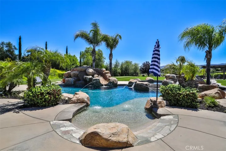 39520 Colleen Way, Temecula, California 92592