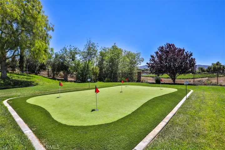 39520 Colleen Way, Temecula, California 92592