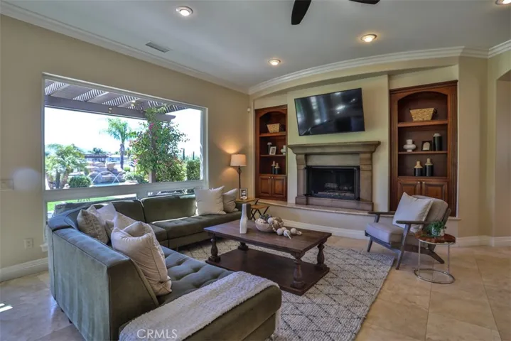 39520 Colleen Way, Temecula, California 92592