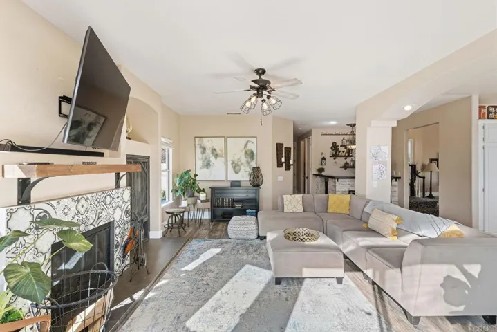 2763 Canyon Oak Place, Escondido, California 92029