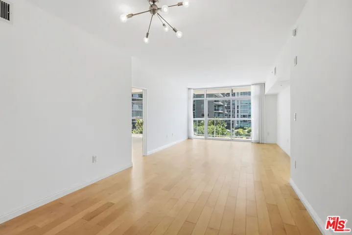 13700 Marina Pointe Drive 630, Marina Del Rey, California 90292 — photo 4