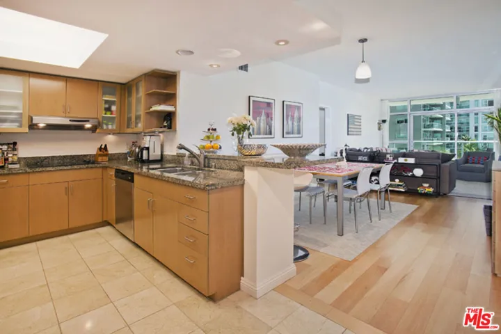 13700 Marina Pointe Drive 630, Marina Del Rey, California 90292