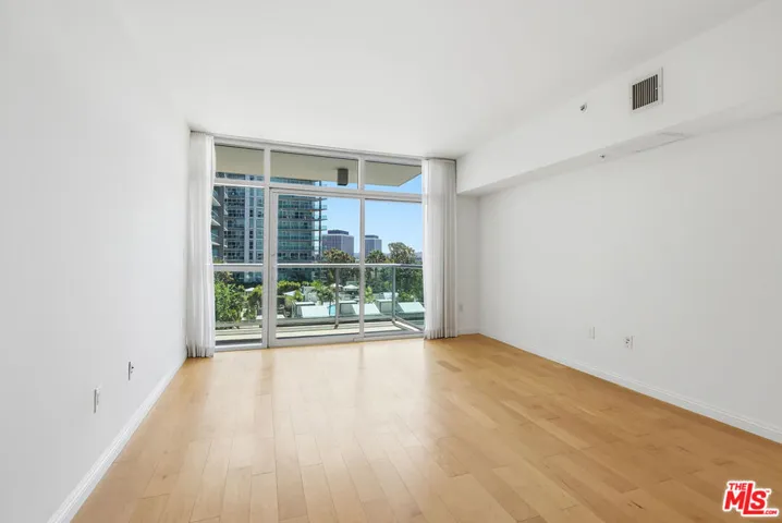 13700 Marina Pointe Drive 630, Marina Del Rey, California 90292 — photo 5