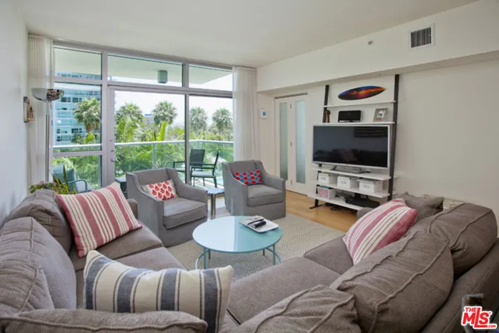 13700 Marina Pointe Drive 630, Marina Del Rey, California 90292