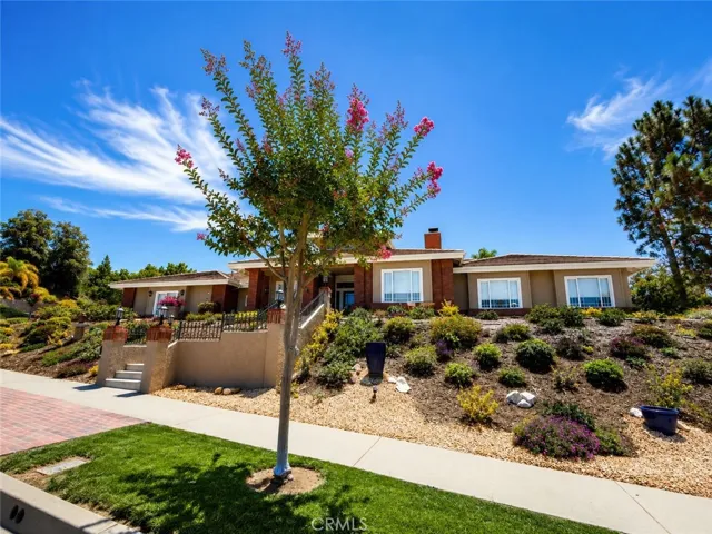 748 La Solana Drive, Redlands, California 92373