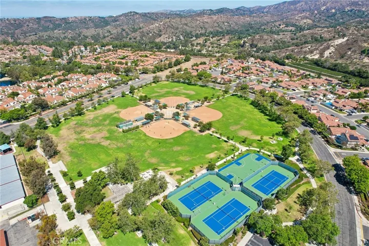15 Via Hermosa, Rancho Santa Margarita, California 92688