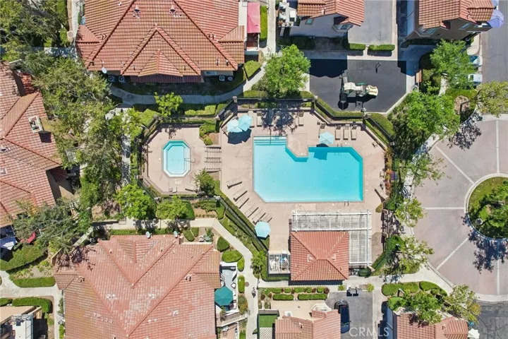 Community Pool & Spa -15 VIA HERMOSA RSM