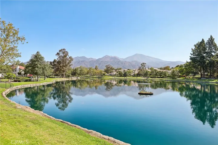 15 Via Hermosa, Rancho Santa Margarita, California 92688