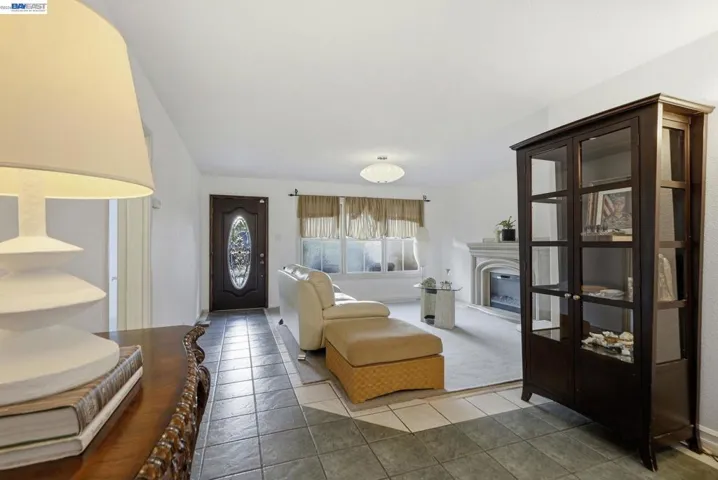 24025 2nd St, Hayward, California 94541