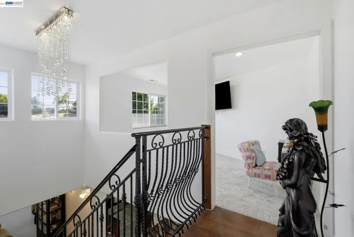 24025 2nd St, Hayward, California 94541