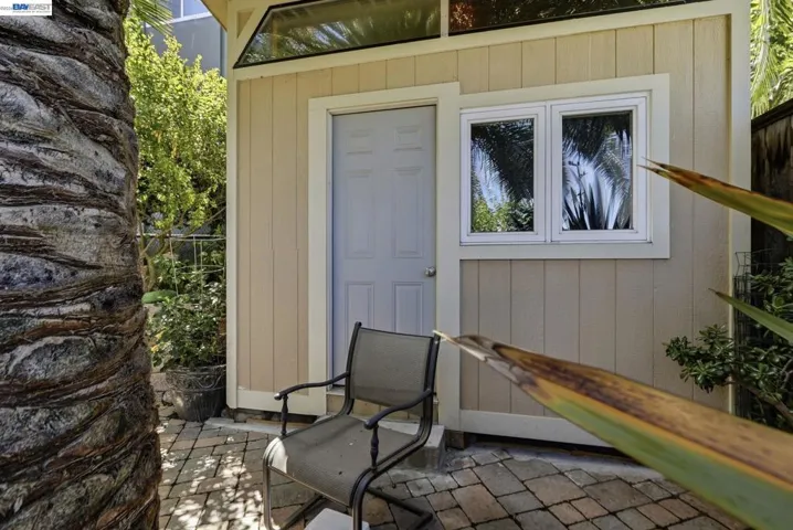24025 2nd St, Hayward, California 94541