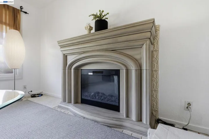 24025 2nd St, Hayward, California 94541