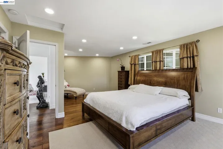 24025 2nd St, Hayward, California 94541