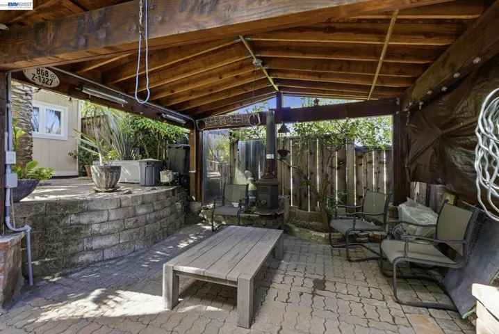 24025 2nd St, Hayward, California 94541