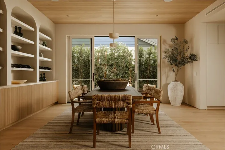 4521 Mary Ellen Avenue, Sherman Oaks, California 91423