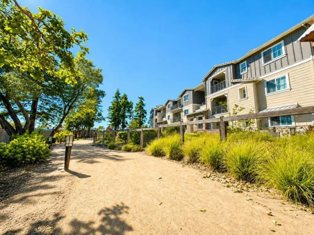 1408 Mauro Pietro Drive 7-202, Petaluma, California 94954