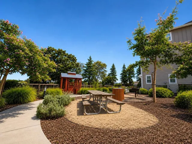 1408 Mauro Pietro Drive 7-202, Petaluma, California 94954