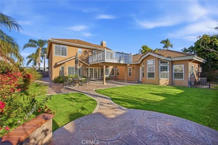 733 Avenida Azor, San Clemente, California 92673