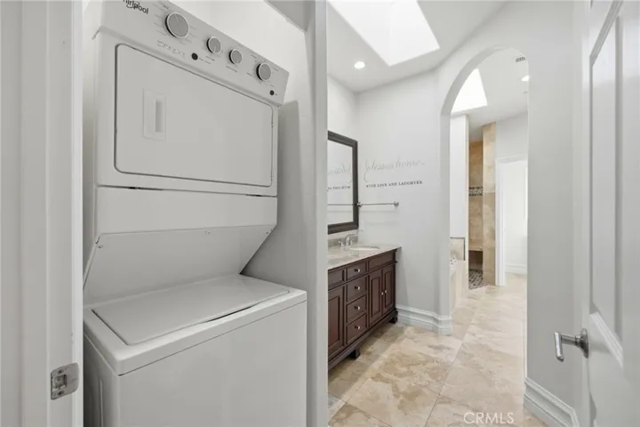 733 Avenida Azor, San Clemente, California 92673