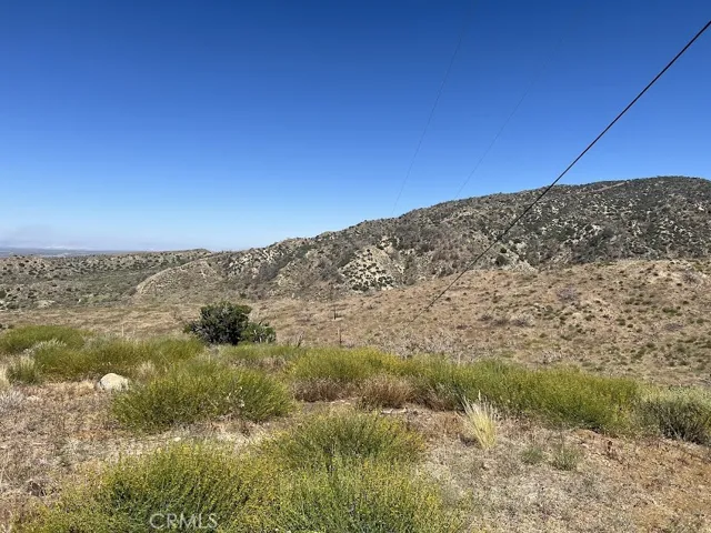 0 200, Llano, California 93544