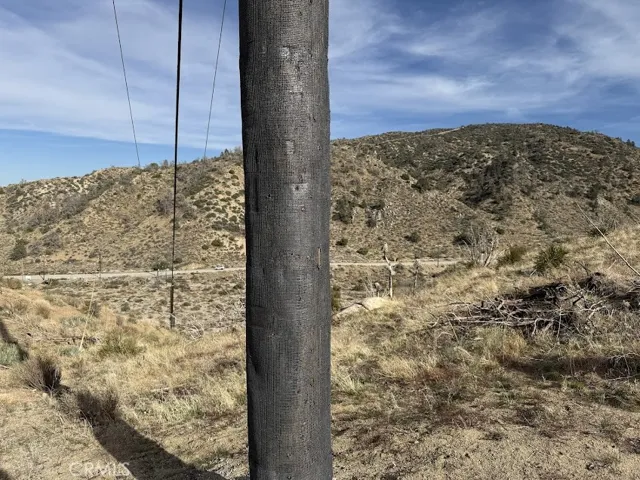 0 200, Llano, California 93544