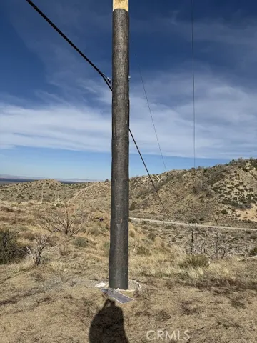 0 200, Llano, California 93544