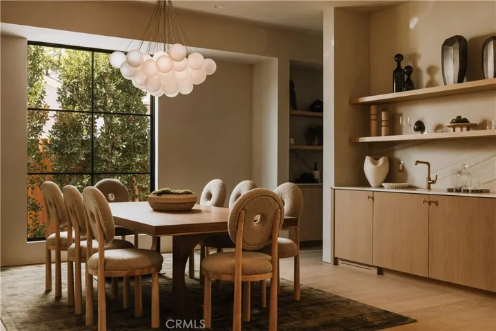 4926 Nagle Avenue, Sherman Oaks, California 91423