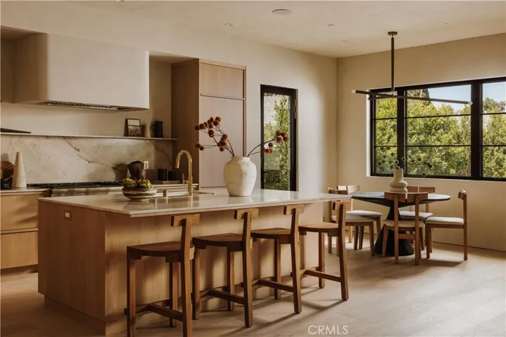 4926 Nagle Avenue, Sherman Oaks, California 91423