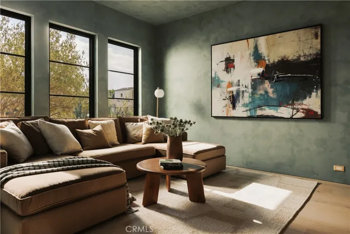 4926 Nagle Avenue, Sherman Oaks, California 91423