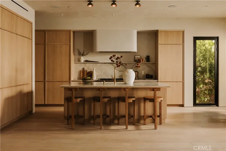 4926 Nagle Avenue, Sherman Oaks, California 91423