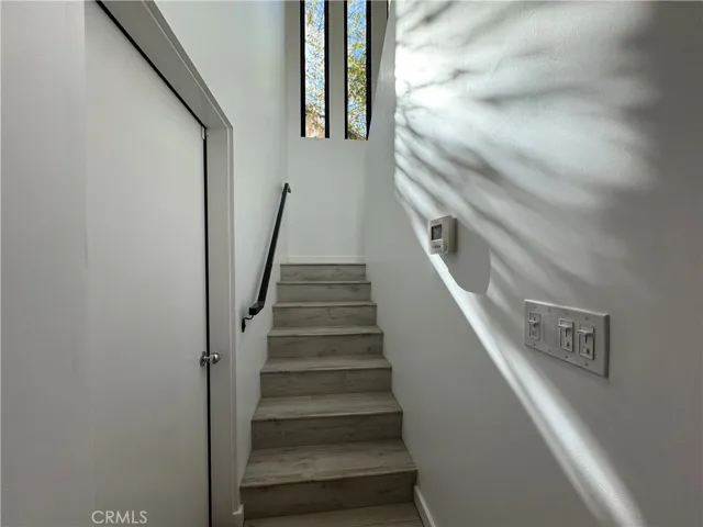 143 N Ardmore Avenue, Los Angeles, California 90004