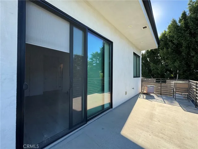143 N Ardmore Avenue, Los Angeles, California 90004