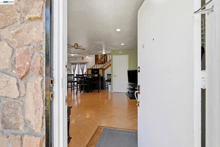 9034 Birch St, Oakland, California 94603