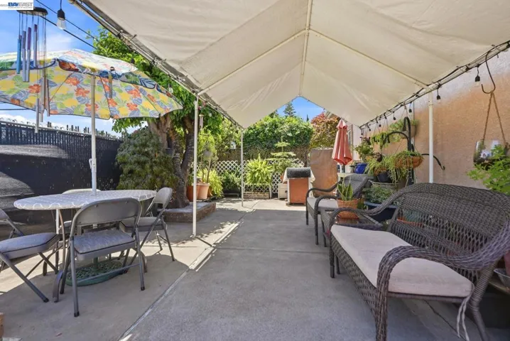 9034 Birch St, Oakland, California 94603