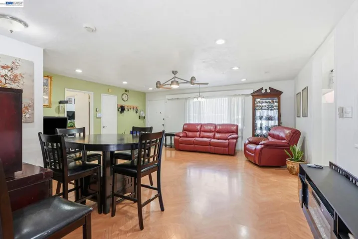 9034 Birch St, Oakland, California 94603