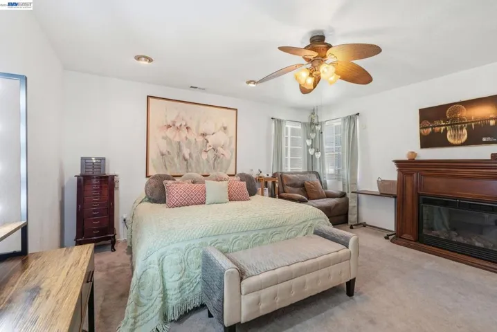 9034 Birch St, Oakland, California 94603