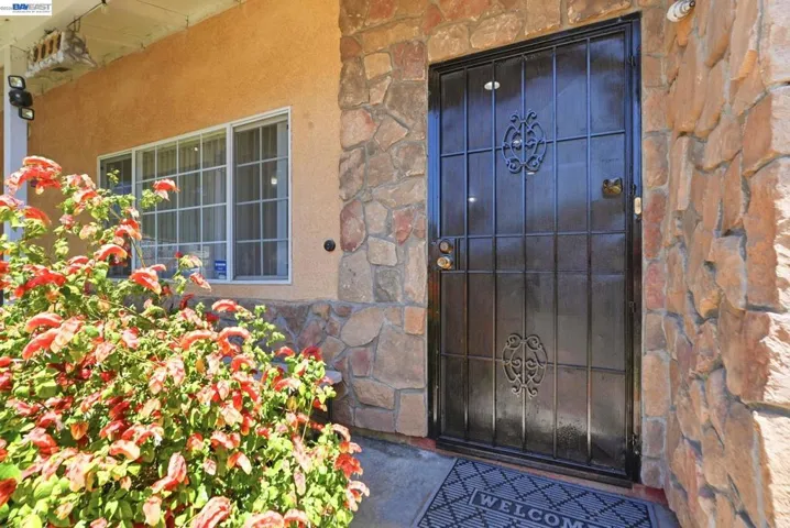 9034 Birch St, Oakland, California 94603