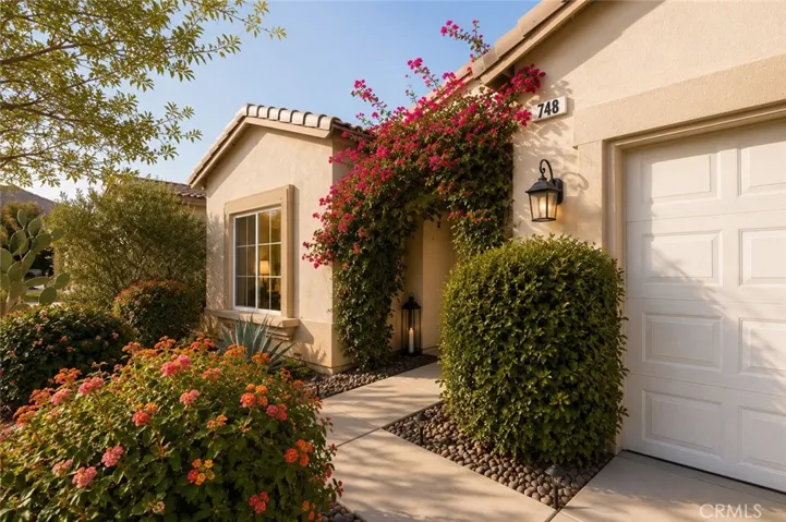 748 Mira Grande, Palm Springs, California 92262