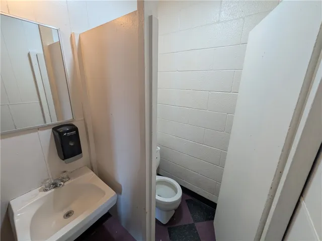 311 Lake Mendocino, Ukiah, California 95482
