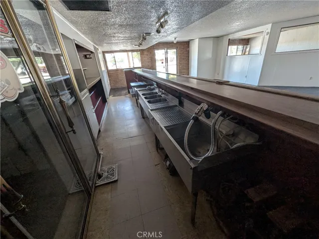 311 Lake Mendocino, Ukiah, California 95482